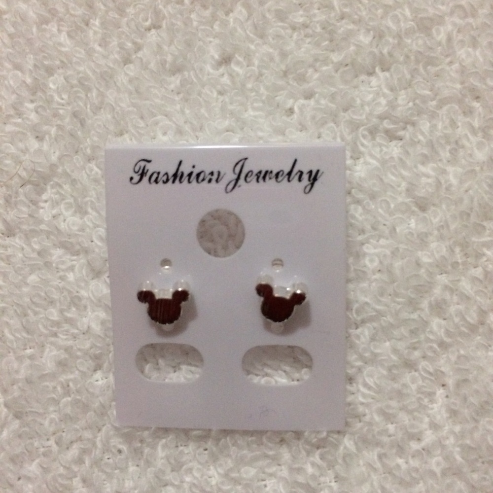 💙Cute Mickey Mouse Silver Stud Earrings💙 - Picture 6 of 8